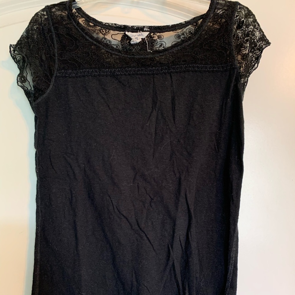 Juniors black lace top